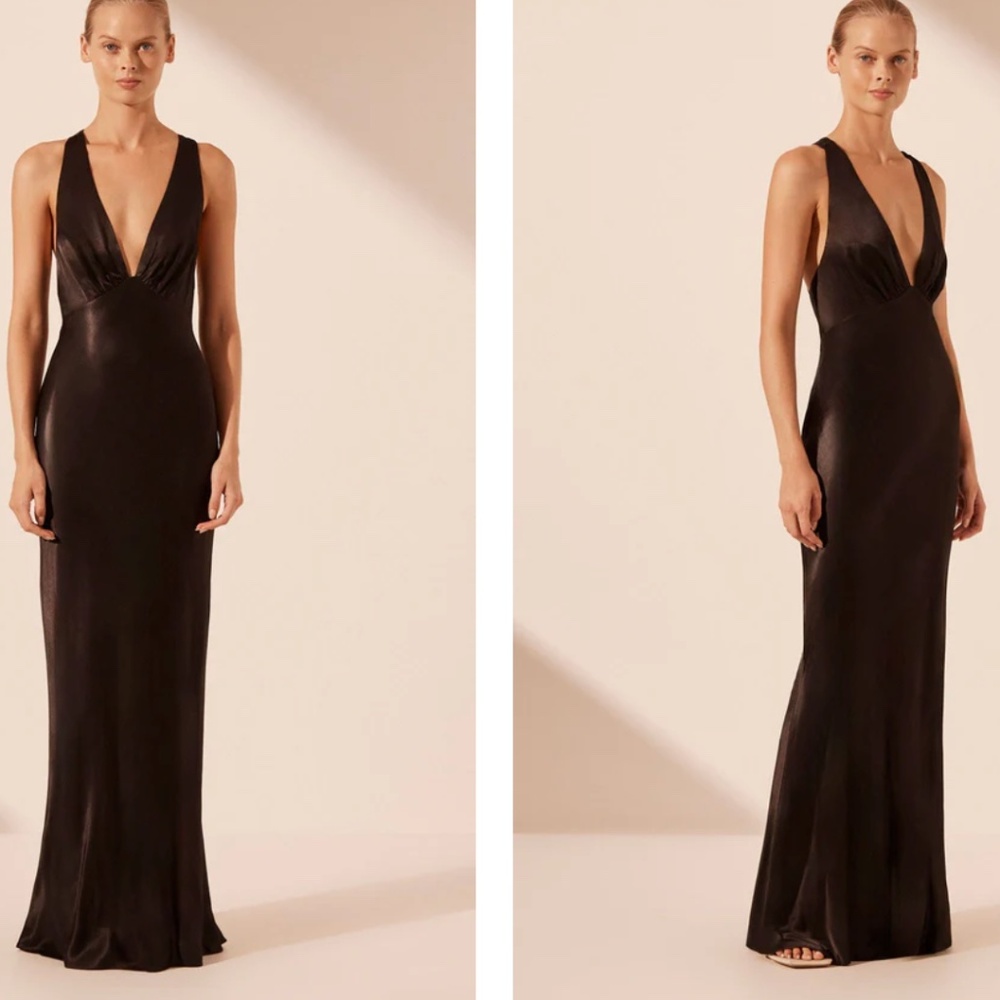 La Lune Plunged Cross Back Maxi Dress - Black
